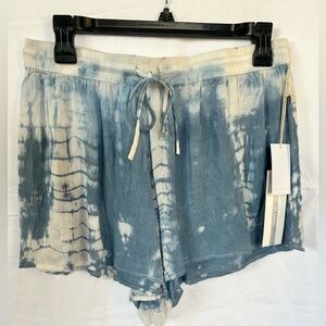 NWT Lagaci Tie-Dye Blue and White Shorts size medium